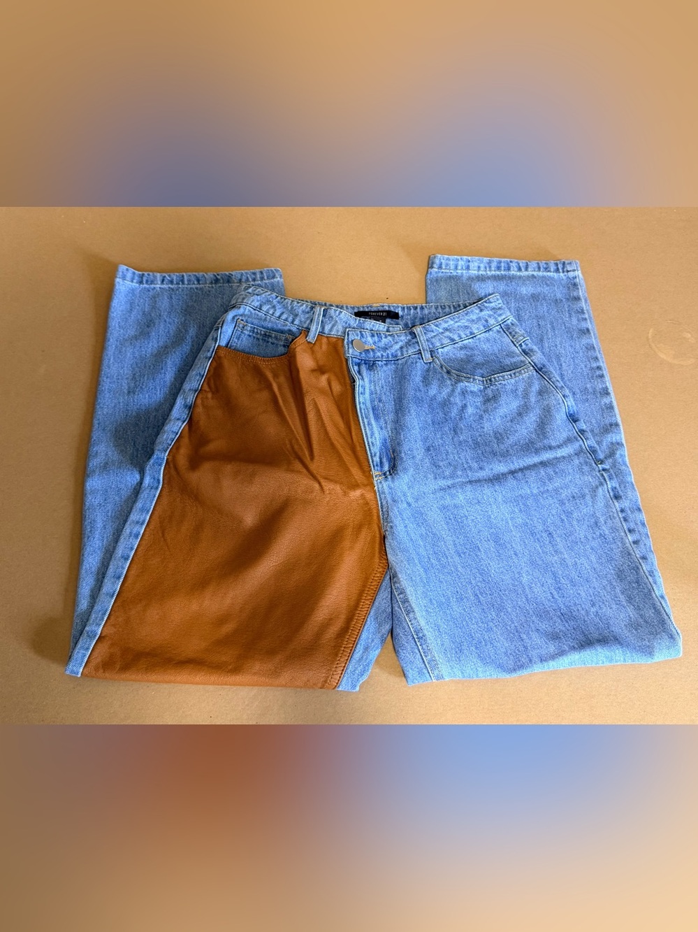 Forever 21 Women's Sz M Blue Straight Leg Medium Wash W/pleather Side Button